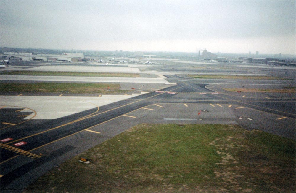 027 runway 0071